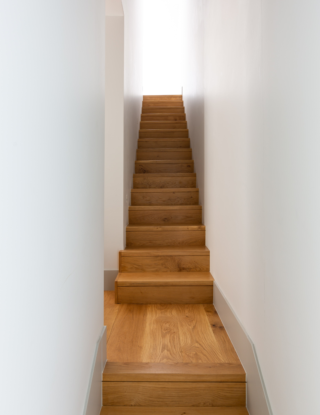 barcom-ave-staircase pgr projects barcom ave terrace update australian materials