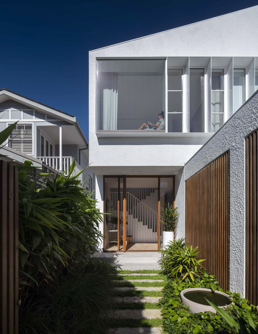 pgr projects hastings pde bondi house sunny private space